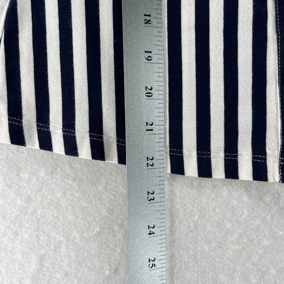 Blanc Nature Blouse Womens Sz 40 Striped Button Front Sleeveless Blue White - Picture 9 of 9